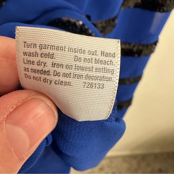 A.N.A. Sleeveless Blue Sequin Striped Women's Tank Top SZ 2X - Picture 7 of 7